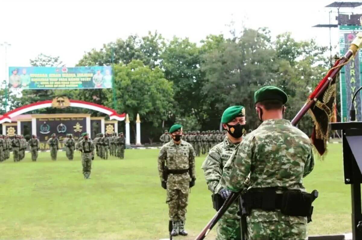 Danbrigif Para Raider 18/Trisula Pimpin Upacara Serah Terima Jabatan (Sertijab) Danyonif Para Raider 501/BY