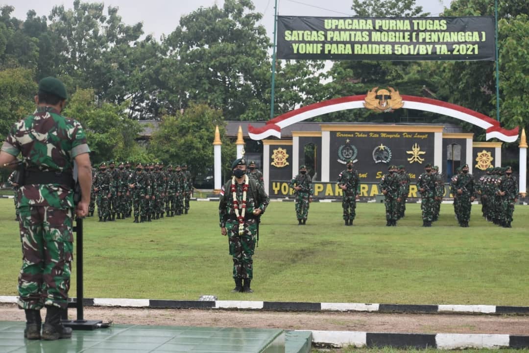 Upacara Purna Tugas Satgas Pamtas Mobile (Penyangga) Yonif Para Raider 501/Bajra Yudha