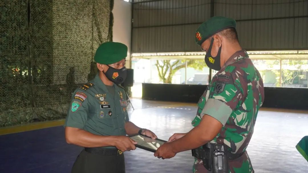 Denma Brigif Para Raider 18/Trisula Gelar Upacara Korps Raport Pindah Satuan