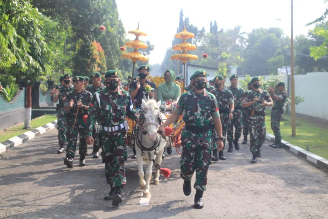 Kunjungan Kerja Danbrigif Para Raider 18/Trisula di Markas Yonif Para Raider 503/Mayangkara