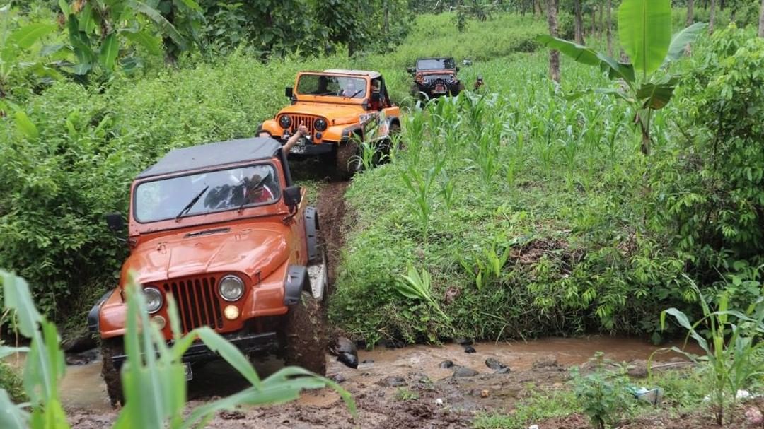 Rela Terjang Rintangan Sulit, Tim Trabas Pasukan Langit Bantu Masyarakat Yang Membutuhkan