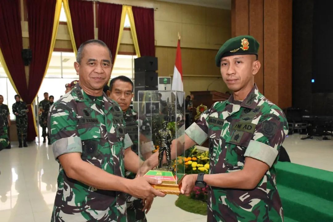 Brigif Para Raider 18/Trisula Raih Prestasi Gemilang Dalam Lomba Penyusunan Buku Sejarah Infanteri TNI AD